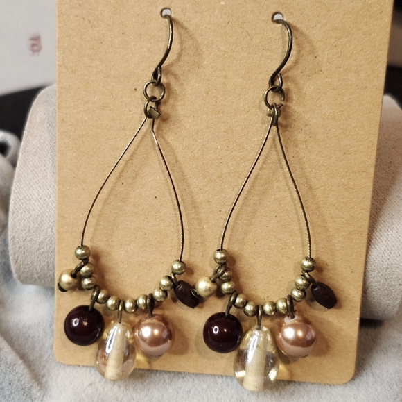 💚 3/$10 Gold and Brown Teardrop Wire Earrings - Picture 5 of 6
